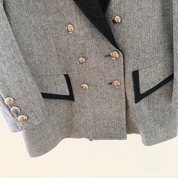 Vintage Menswear Inspired Lapel Herringbone Blazer - Picture 2 of 10